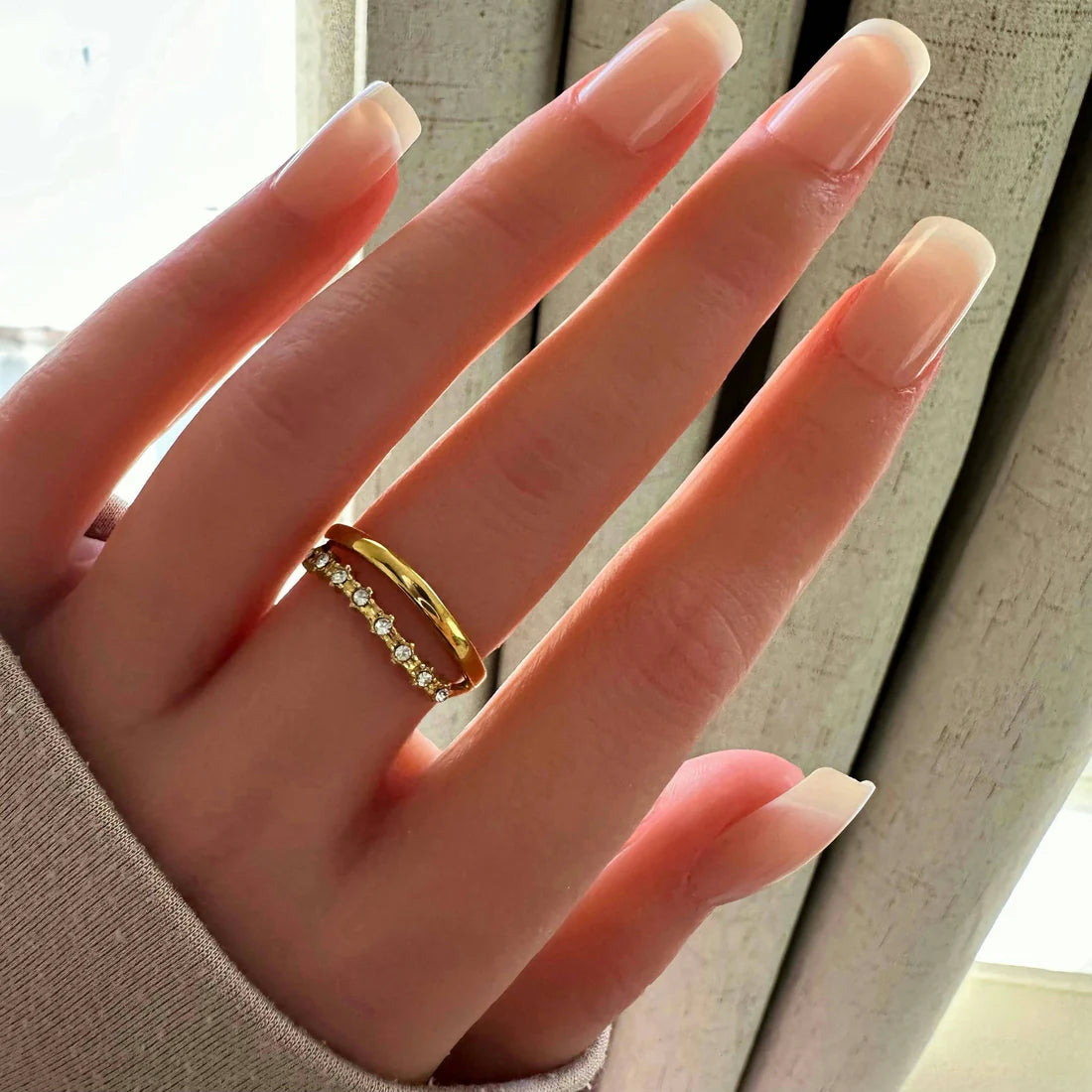 Betty Ring