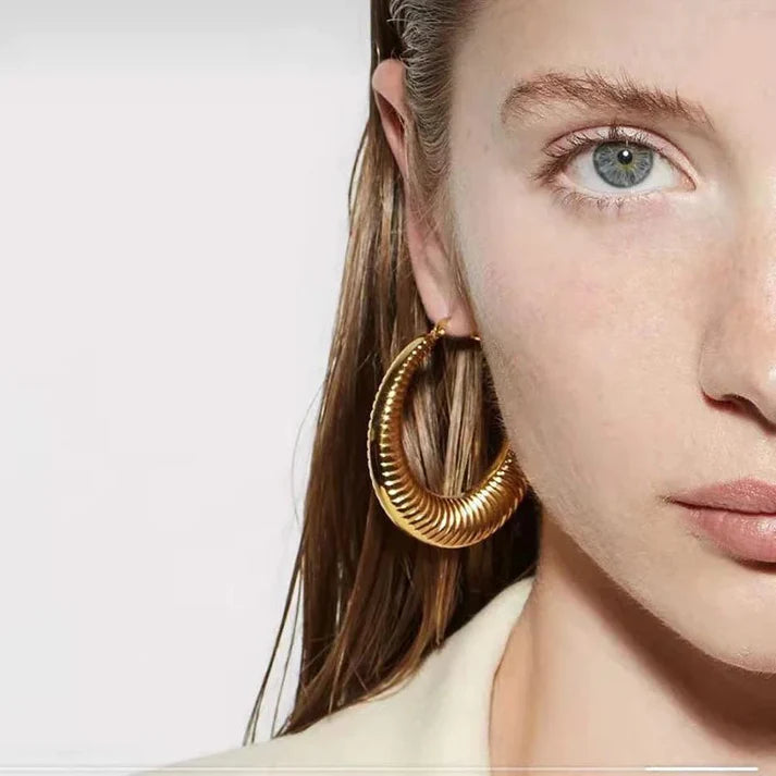 Zara Hoops